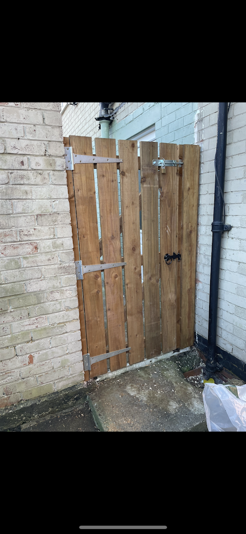 LB carpentry and joinery — Photos 9